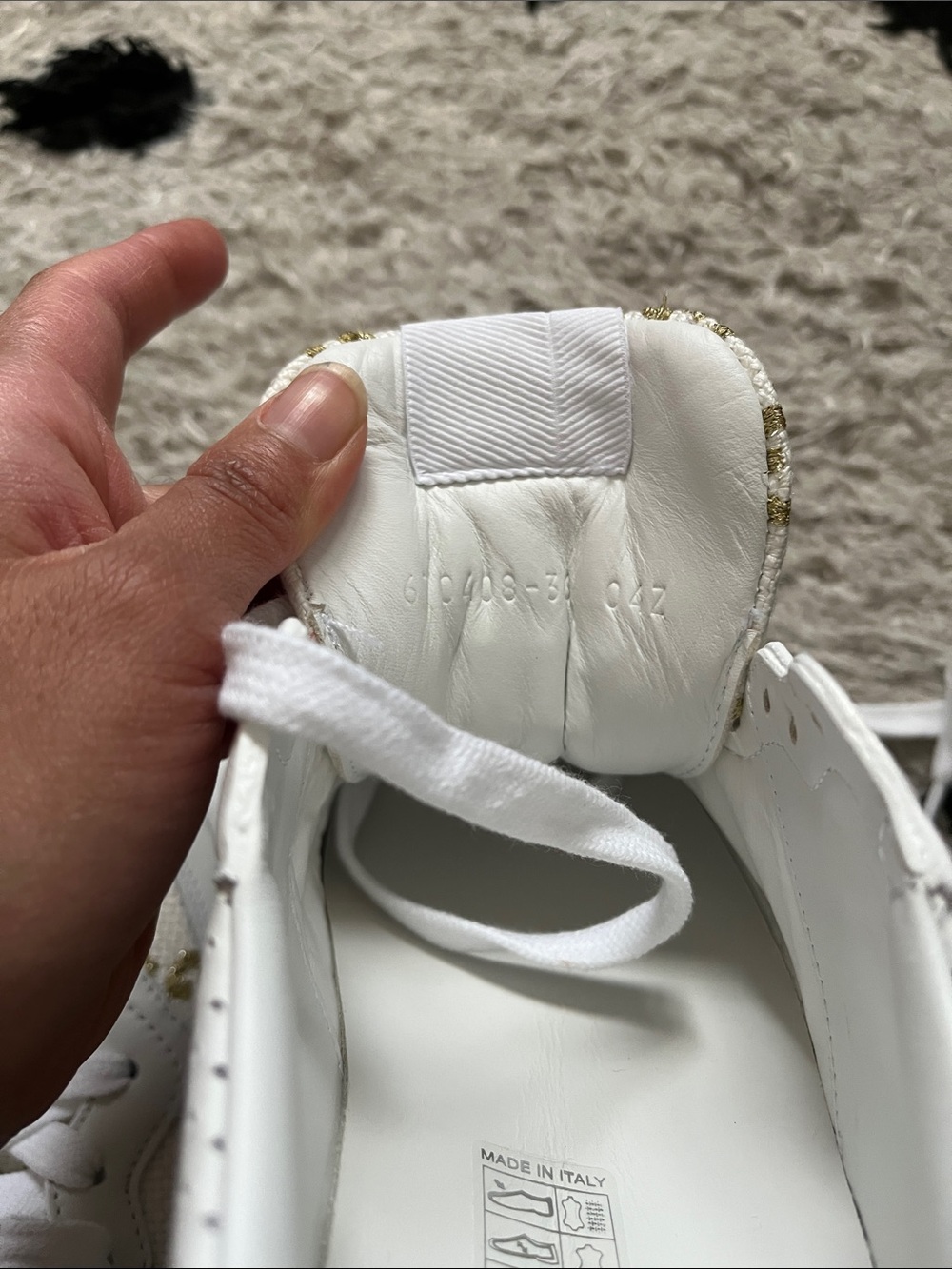Gucci White Sneakers with Gold GG Embroidery size 6 new - Picture 13 of 14